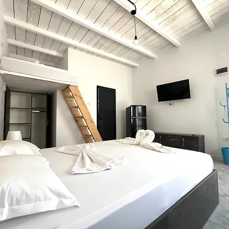 Costinesti Greek * Schitu